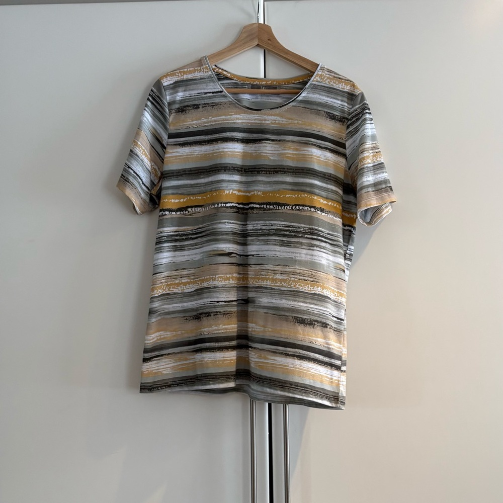 Striped Women's Short Sleeve Tee in Gray and Gold